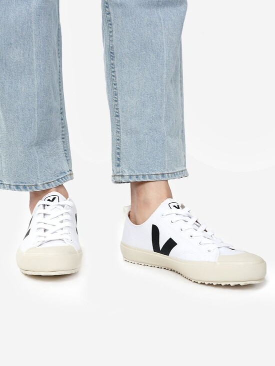 Veja Shoes - Veja Nova Low White And Black Canvas Sneakers - Size Women's 9